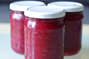 Su cukinijomis marinuoti burokėliai: idėja pradžiugins visas šeimininkes