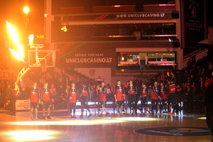 „Siemens“ arenoje – vėl nesklandumai: pristabdytos Europos taurės rungtynės