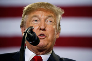 Donaldas Trumpas įspėjo „bjaurią žiniasklaidą“ po reportažo apie jo branduolinę politiką