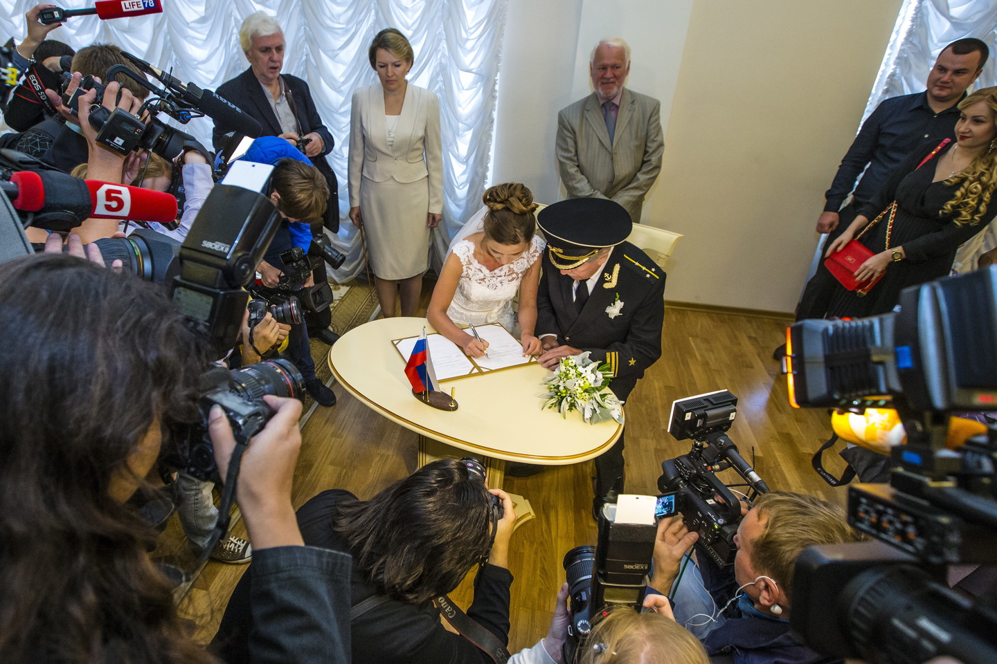 Pora susituokė Sankt Peterburge.<br> ViDA Press nuotr.