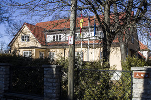 Vaikų namų imperiją sukūręs apsukruolis sukišo rankas į norvegų  „Barnevernet“ aruodus