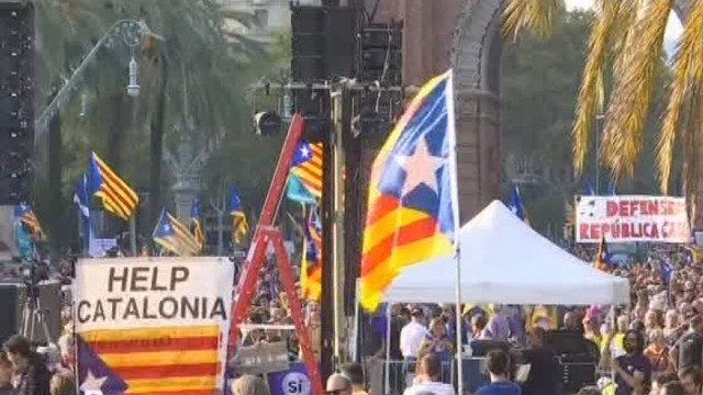 Katalonijos lyderis nieko aiškaus dėl nepriklausomybės pasakyti negali
