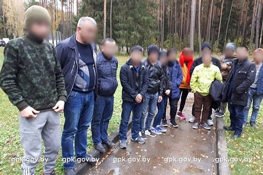 Baltarusijos pasieniečiai sučiupo į Lietuvą vykusią stambią nelegalų grupę