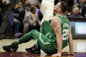 NBA startą užgožė kraupi „Celtics“ krepšininko trauma – visų akivaizdoje žaidėjui lūžo čiurna