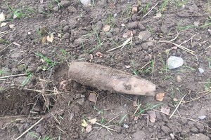 Pasienyje su Rusija ūkininkas aptiko pavojingų sprogmenų