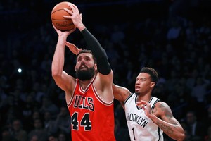 „Bulls“ klube – muštynės: Nikolai Mirotičiui prireiks žandikaulio operacijos