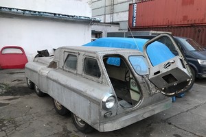 Su „Pobeda“ mazgais sukonstruotas visureigis stebina neįprasta pavara ir svoriu