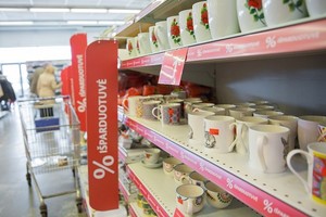 Parduotuvė Vilniaus pakraštyje – nuolaidų medžiotojų lobynas