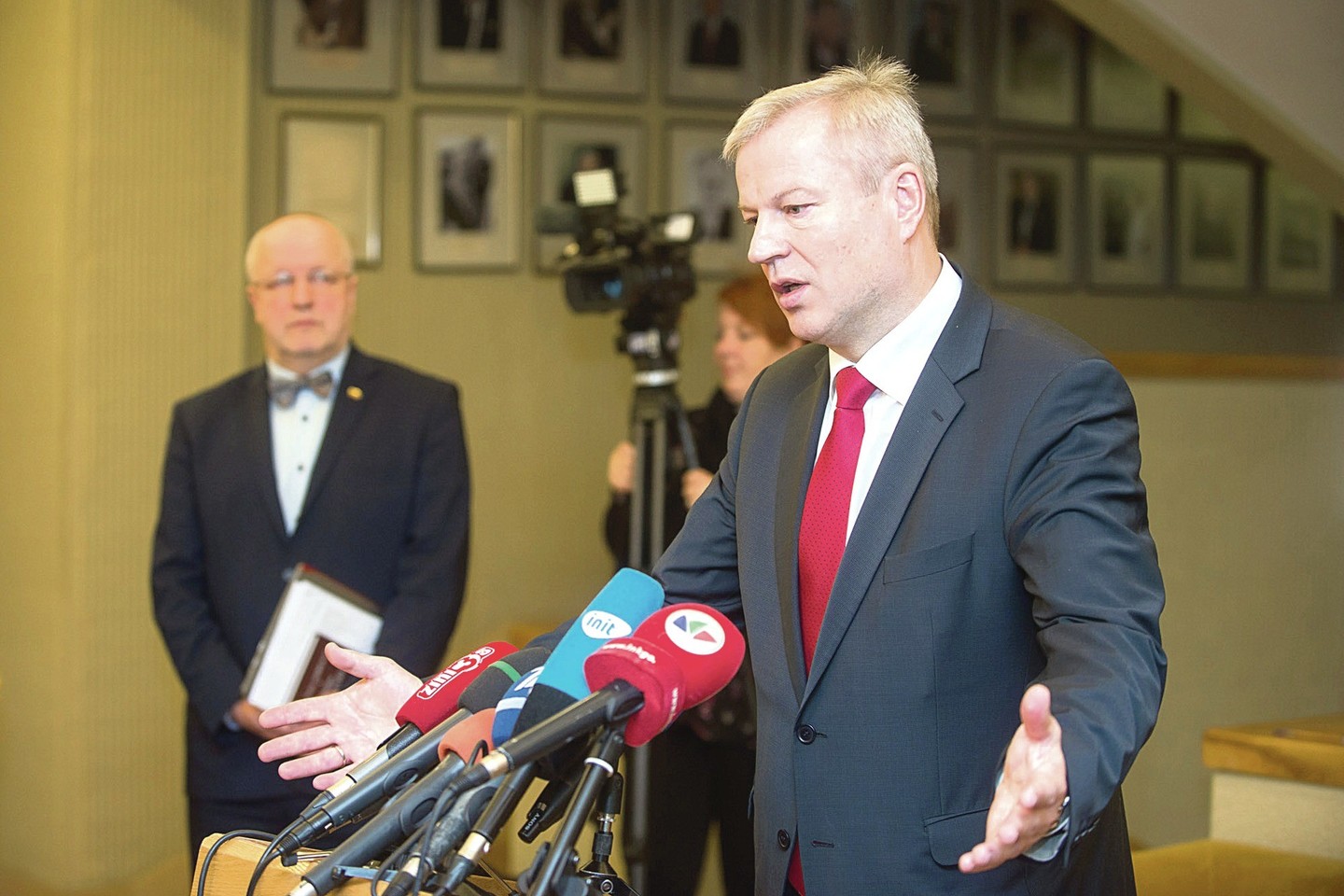 M.Basčio (dešinėje) apsisprendimas gali lemti, ar J.Olekui ir kitiems Seimo socialdemokratams pavyks greitai sudaryti atskirą frakciją.<br>J.Stacevičiaus nuotr.