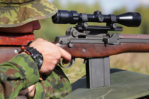 Las Vegaso šaudynės nepakeitė amerikiečių nuomonės apie ginklų kontrolę, rodo apklausa