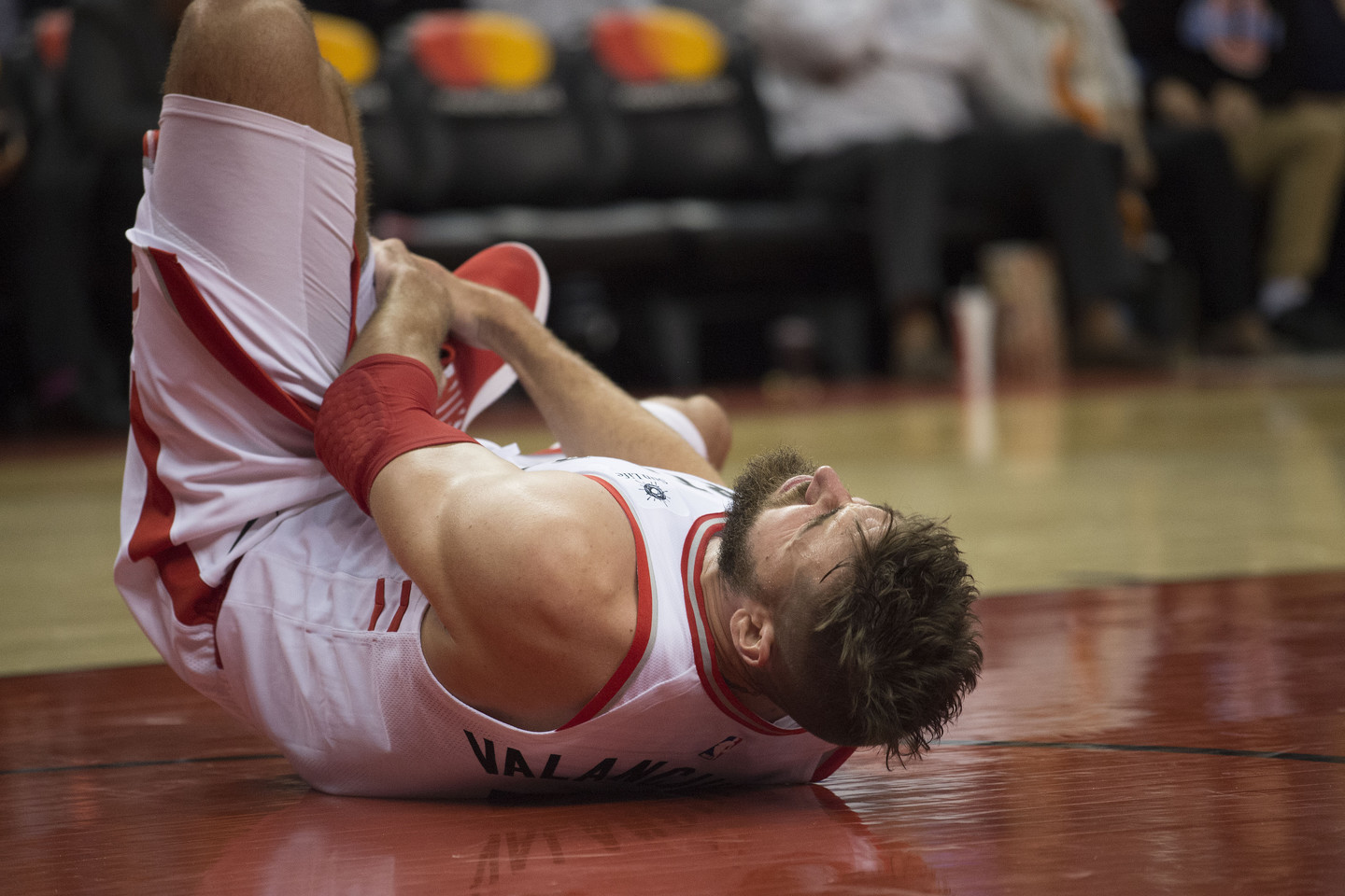 Toronto komandos pergalę aptemdė Jono Valančiūno trauma