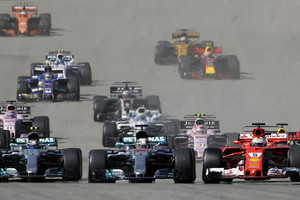 „Formulės-1“ JAV GP – kova dėl podiumo paskutiniame posūkyje