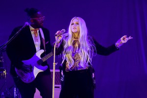 Albumo apžvalga. Kesha „Rainbow“