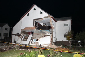 Kuršėnuose sprogimas suniokojo namą, gyventojai per stebuklą liko sveiki