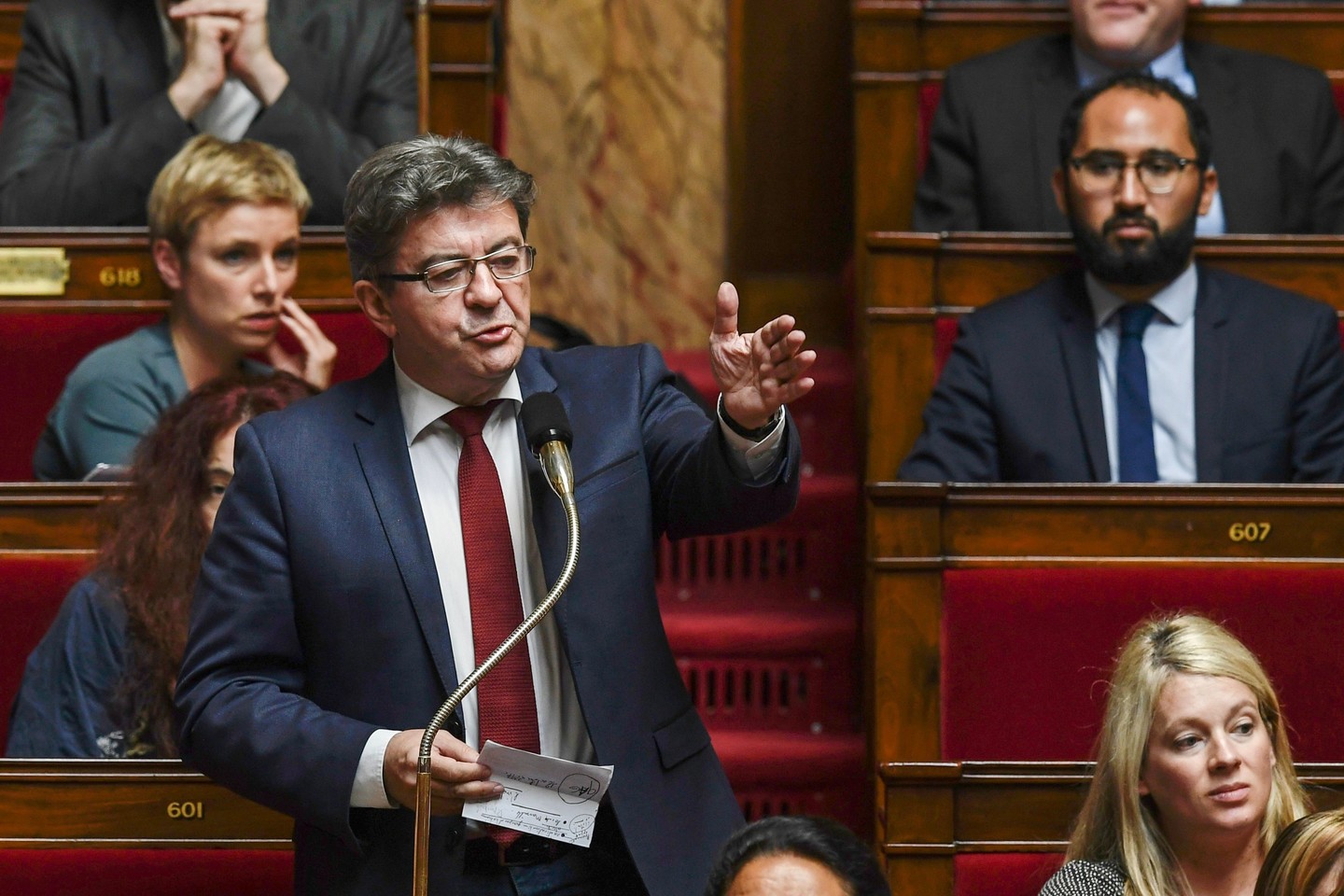 J.L.Melenchonas pavadino Lietuvą nepriklausančia Europai, bet sulaukė argumentuotos kritikos pliūpsnio. <br> AFP/„Scanpix“ nuotr.