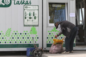 Keisis kompensacijos už taros supirkimą prekybininkams