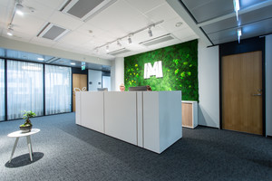 Naujame biure –  dalinasi  darbo vietomis