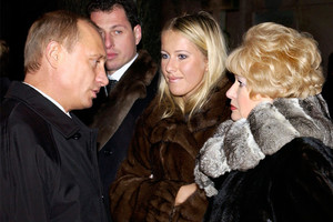 Ksenijos Sobčiak blaškymasis: iš po Vladimiro Putino sparno – į opozicionieriaus glėbį