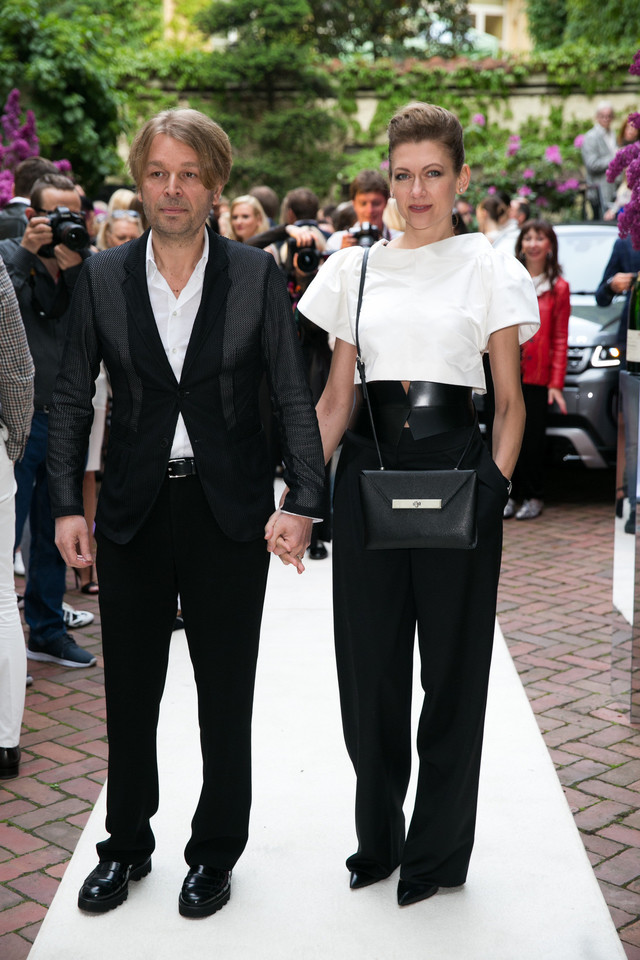Verslininkas Kęstutis Verslovas su žmona drabužių dizainere Ramune Piekautaite.<br>T.Bauro nuotr.