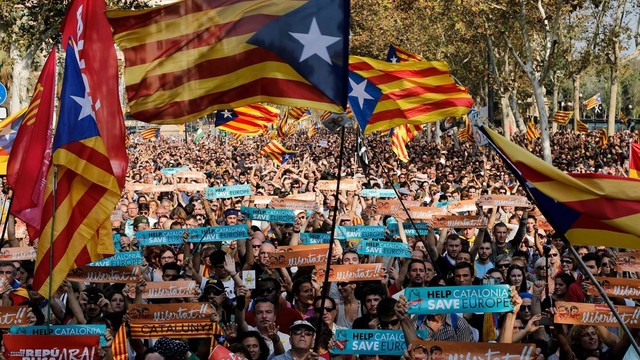 Padėtis Katalonijoje gali peraugti į didelio masto pilietinius neramumus