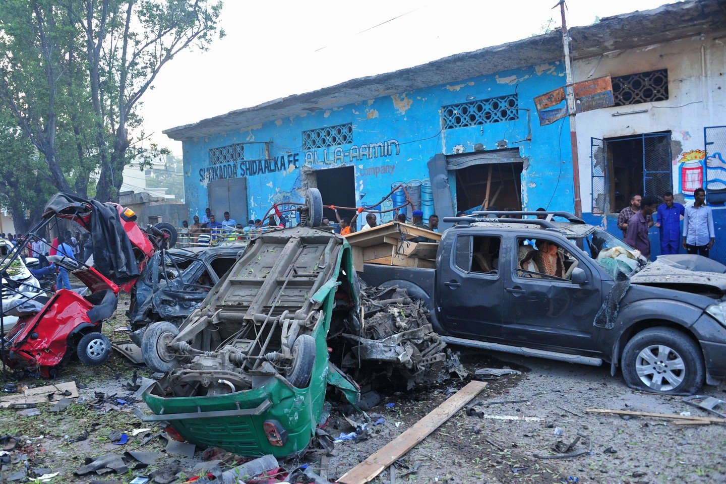  Somalio saugumo pajėgos naktį baigė operaciją, per kurią buvo įveikti viešbutį Mogadiše užėmę ekstremistai, žuvo 23 žmonės.<br> AFP/Scanpix nuotr.