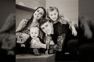 Tikra idilė: Donatas Montvydas pirmą kartą parodė neseniai gimusį sūnų