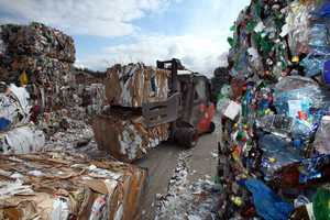 Vilniuje – nauji atliekų vežėjai ir mažesnės kainos už šiukšlių išvežimą