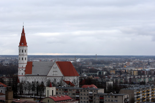 Sekmadienį šiauliečių pamaldas sutrikdė agresyvus moters elgesys