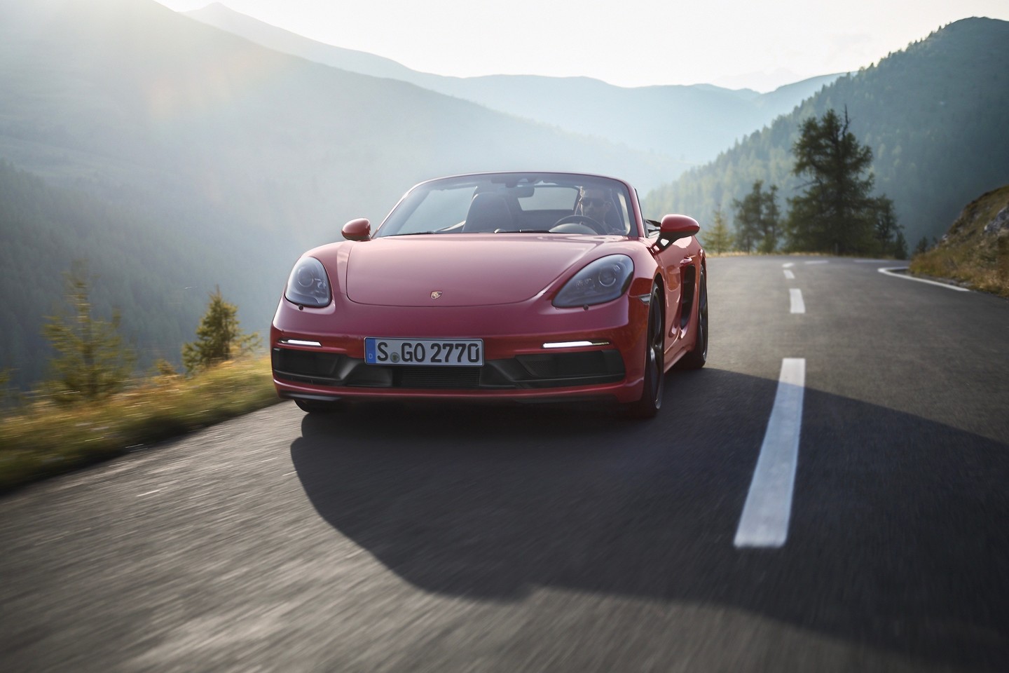  Dar galingesni „Porsche 718 GTS" - jau pakeliui į Lietuvą.<br> Gamintojo nuotr.
