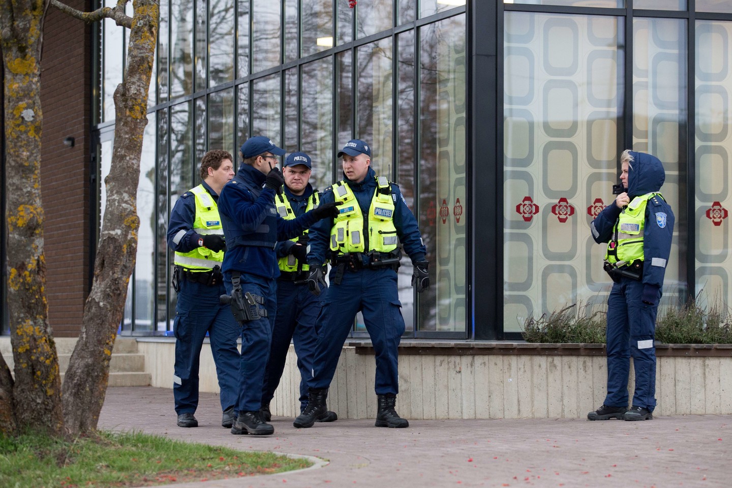 Užpuoliką nušovė policijos pareigūnai.