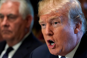 Donaldas Trumpas žada nutraukti Žaliosios kortos loteriją