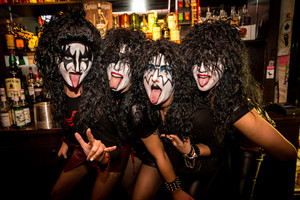 Šiauliečiai šėliojo rokeriškame vakarėlyje