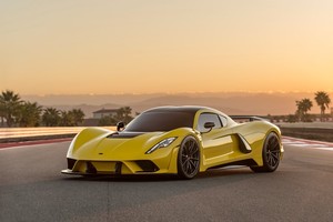 „Hennessey“ turi atsaką „Bugatti“ – 1600 AG galios „Venom F5“ stulbina galimybėmis