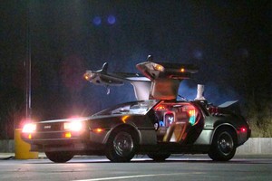 Neeilinis reginys Vilniuje: vienoje vietoje – garsiausi Holivudo filmų automobiliai