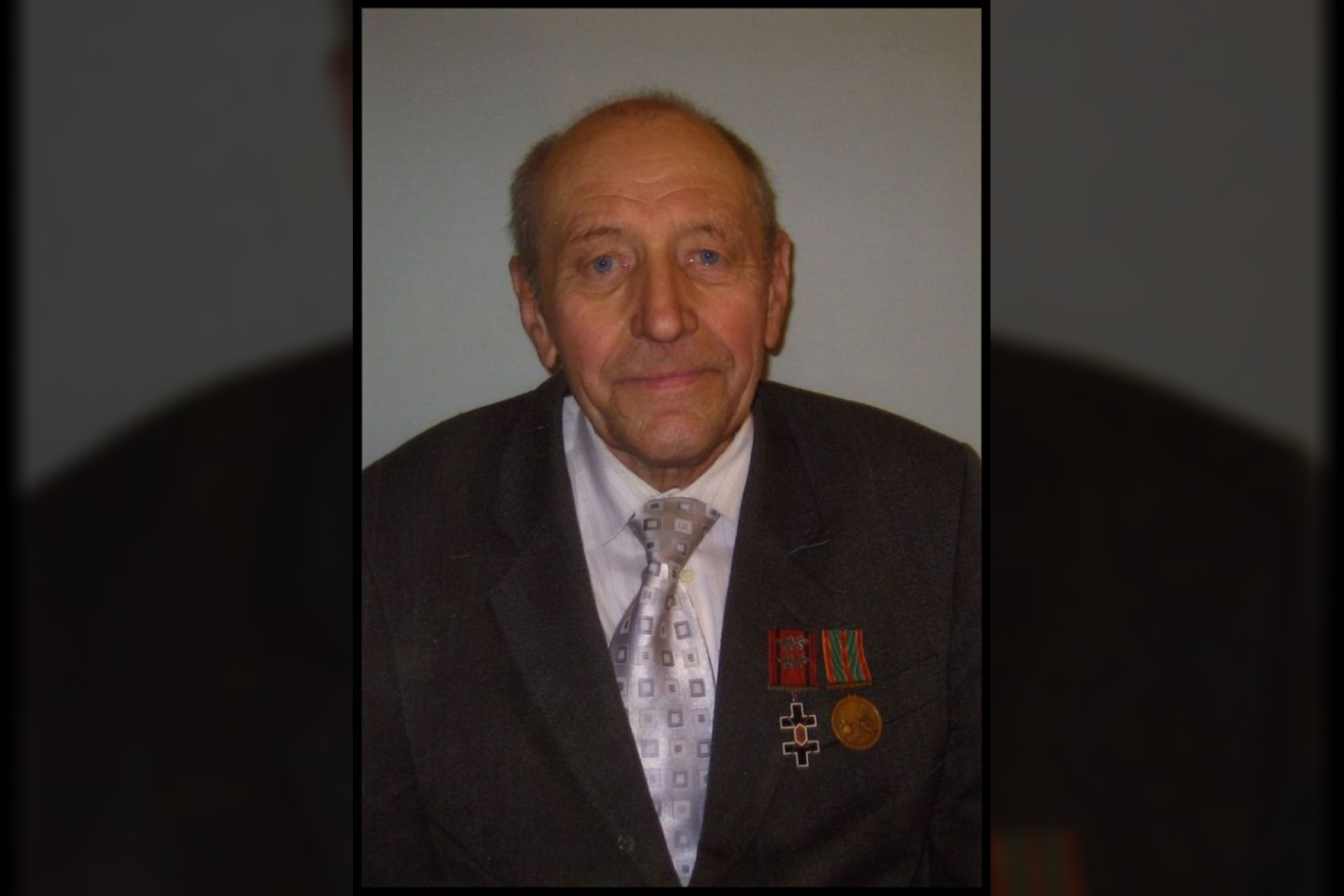 Mirė laisvės kovotojas, politinių kalinių sukilimo lageryje dalyvis Bronius Zlatkus, ketvirtadienį pranešė Gyventojų genocido ir rezistencijos tyrimų centras. Jam buvo 90 metų.