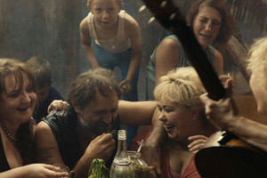 Ukrainos režisieriaus S.Loznica, padedamas F.Dostojevskio, apnuogina Rusijos totalitarinį veidą