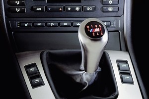 Kaip veikia stabdymas varikliu – ar tai gali pakenkti automobiliui?