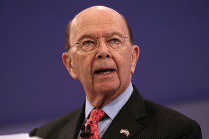 JAV prekybos sekretorius ginasi dėl verslo ryšių su Rusija