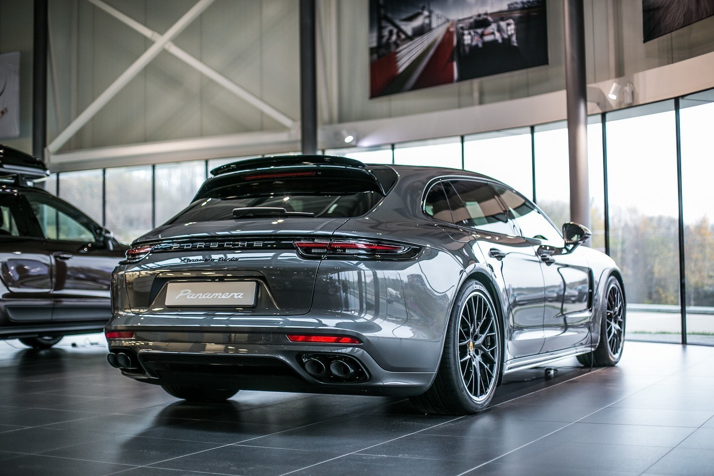 „Porsche Panamera Sport Turismo“ kaina Lietuvoje prasideda nuo 99 196 eurų.<br>Gamintojo nuotr.