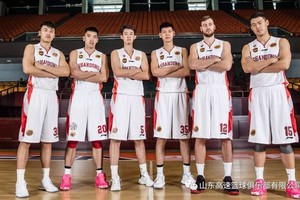 Donatas Motiejūnas ir toliau nebuksuoja: vėl sužaidė solidų mačą