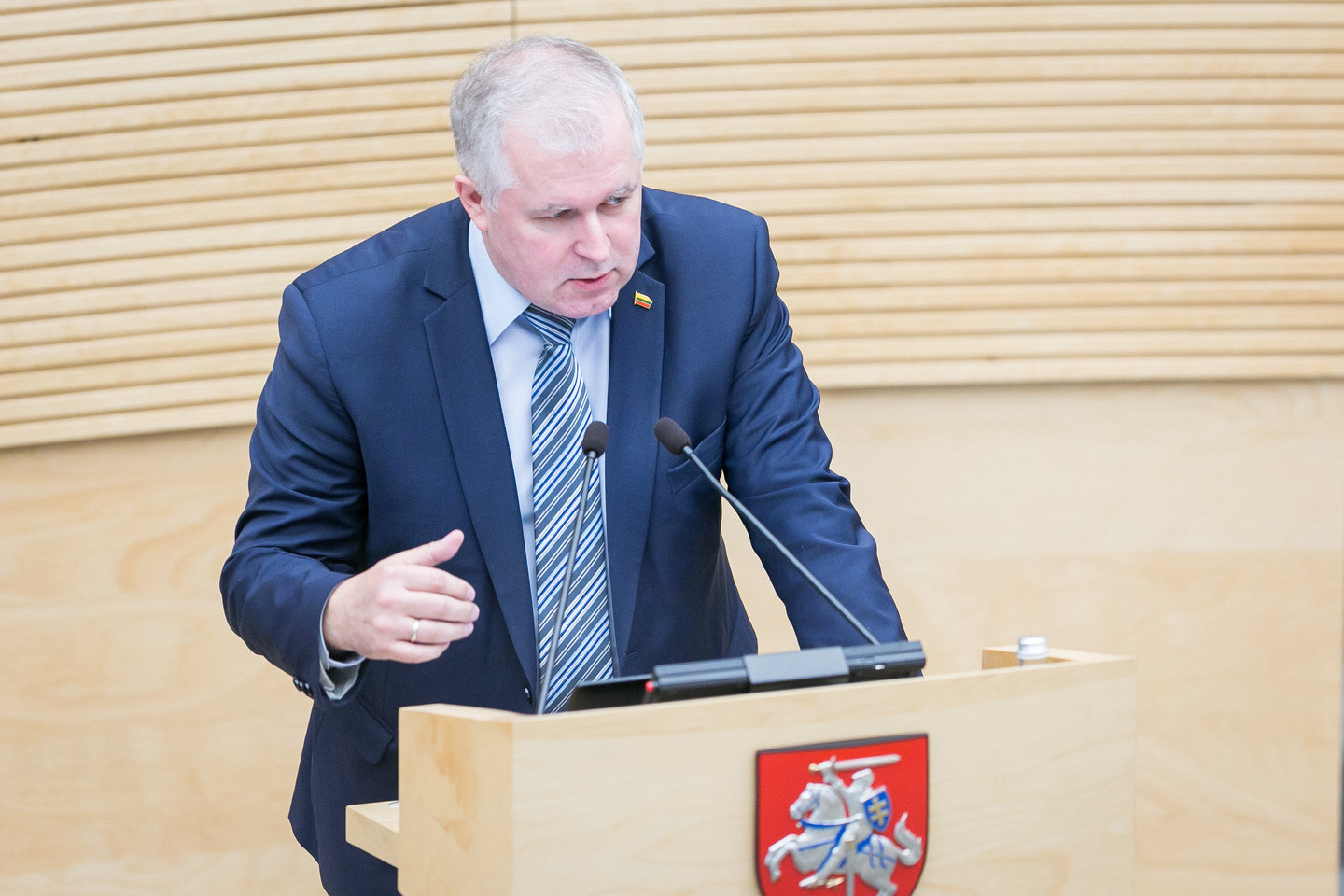 A.Anušauskas sakė, kad propagandinė žiniasklaidos priemonė taip siekia reklamos.<br>T.Bauro nuotr.