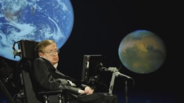 Stepheno Hawkingo teigimu žemė 2600-siais bus „didelis ugnies kamuolys“