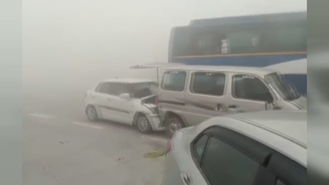 Greitkelis smogo spąstuose – dūžtantys automobiliai kėlė paniką