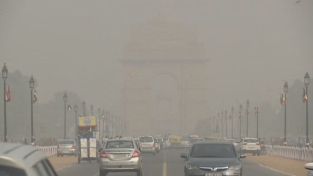 Oro kokybė Indijoje labai prasta – paskelbta nepaprastoji padėtis