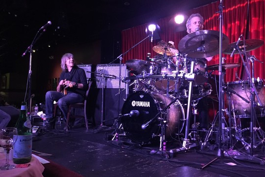 Užkulisiai: ko pageidauja Vilniuje grosiančios JAV žvaigždės M. Sternas ir D. Wecklas?