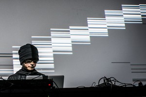 „Gaidos“ finalas. Audiovizualinio triukšmo ataka: Ryoji Ikeda ir „Metroscan“