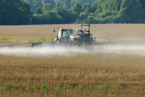 Pavojus: panaikinta ne vieno augalų apsaugos produkto registracija