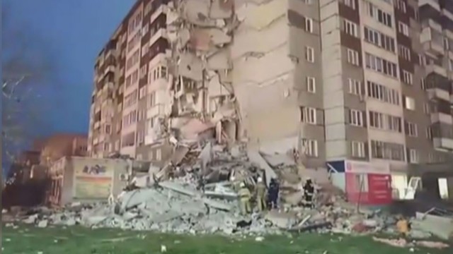 Tragedija Rusijoje: sugriuvus namo daliai žuvo mažiausiai 3 žmonės