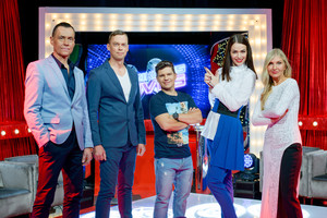 Laura Remeikienė į kovą su „Juoda orchidėja“ stos pasidabinusi suknele iš parašiuto