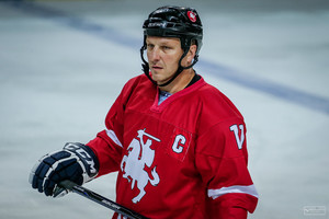 Darius Kasparaitis puikiai ir pergalingai debiutavo Lietuvos  rinktinėje